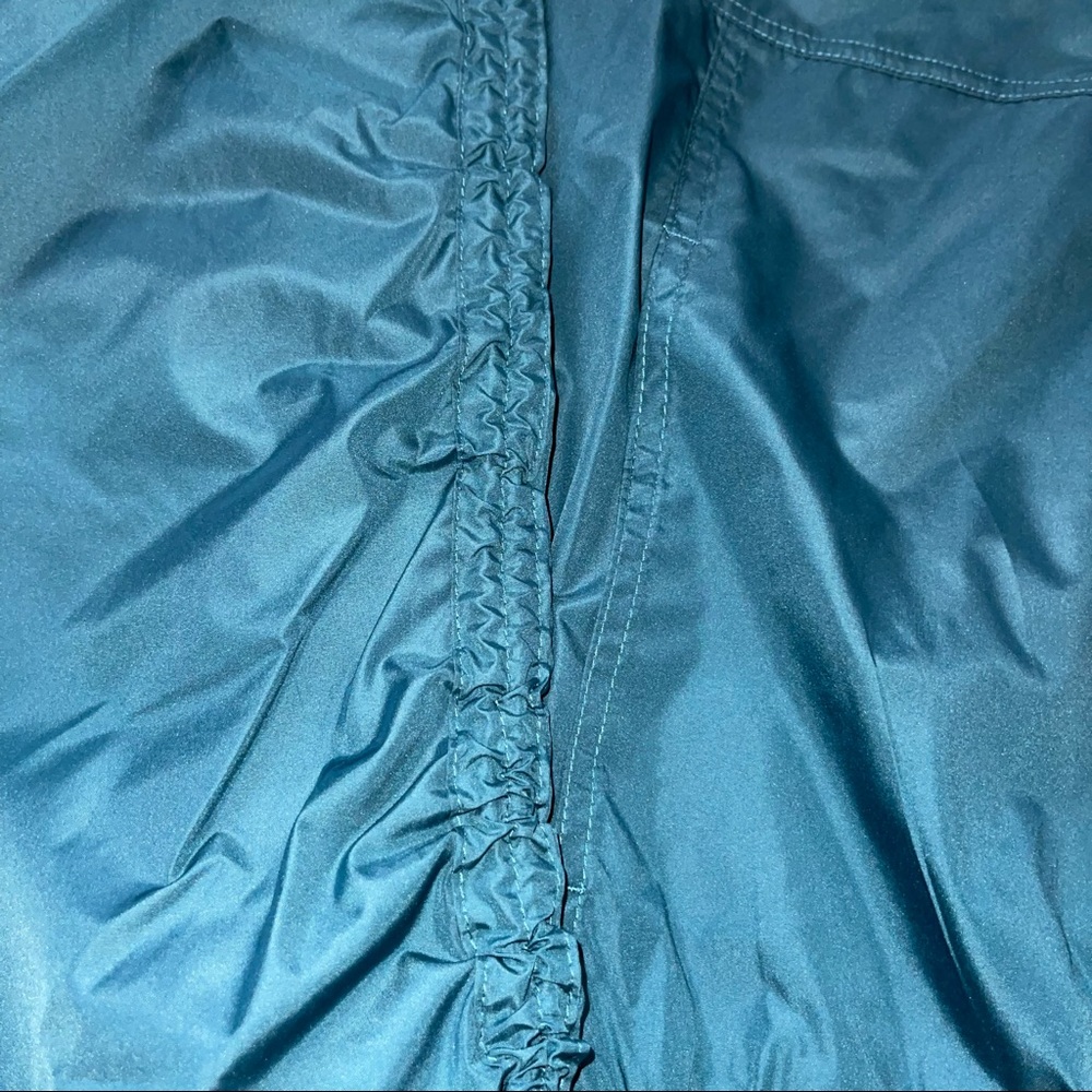 Layer 8 Cropped  Jacket - Picture 3 of 9